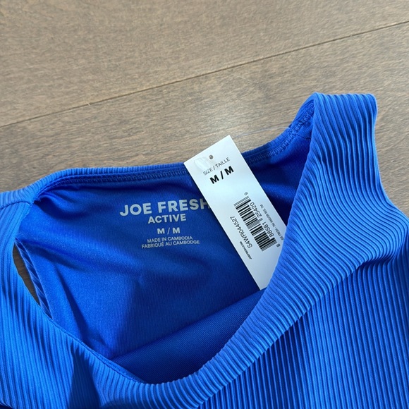 NEW! JOE FRESH • BLUE ACTIVE CROP TANK - Picture 2 of 3